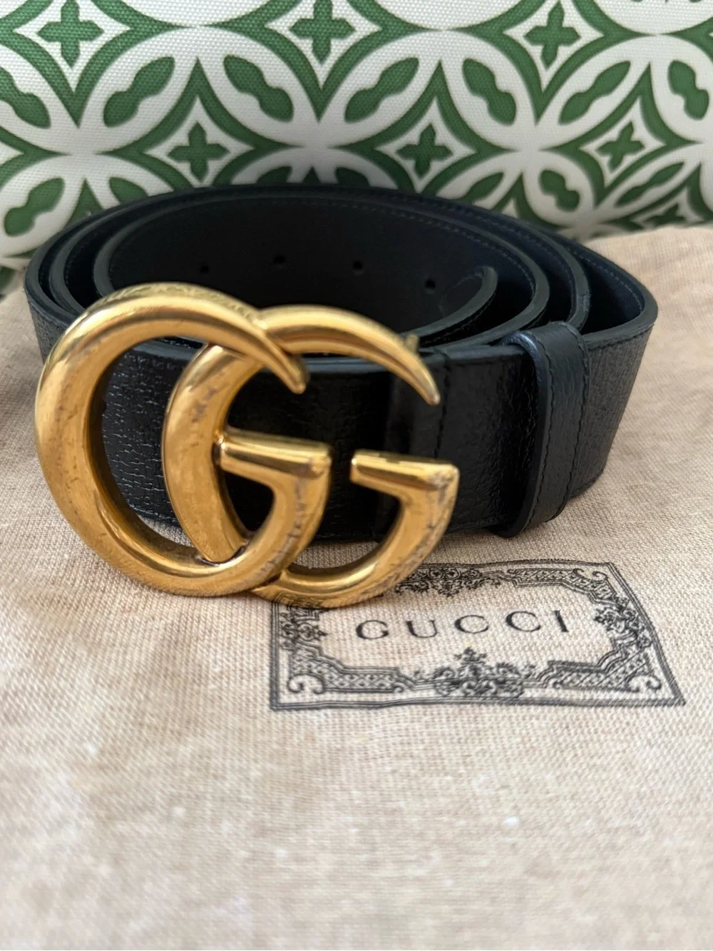 Gucci Black Leather Belt with Gold GG Marmont belt